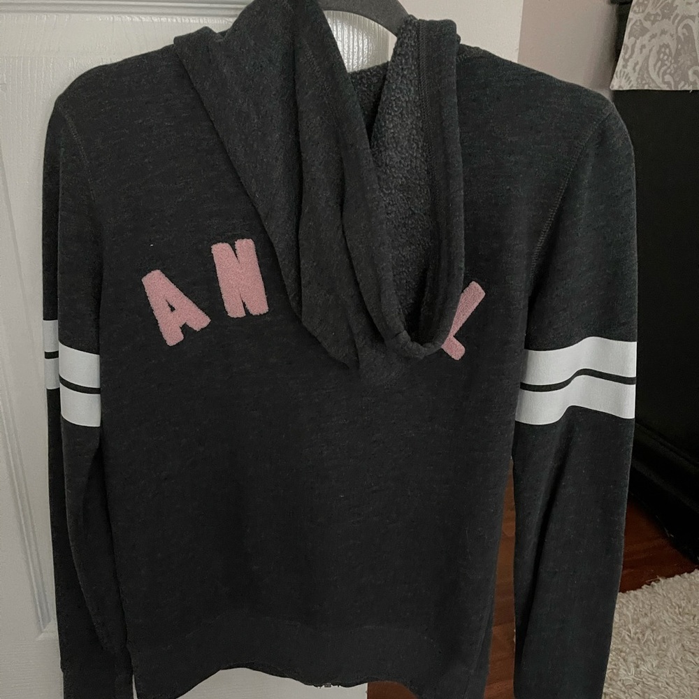 VS zip up hoodie